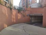 Box auto 16 mq. in via Argelati 40